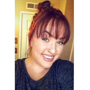 Meet your Posher, Destinie